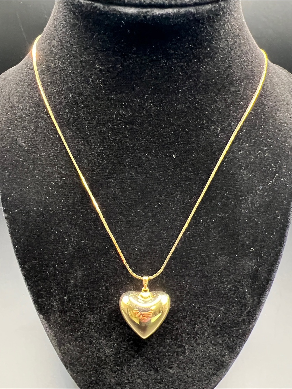 Gold Heart Pendant Necklace - Women Jewelry